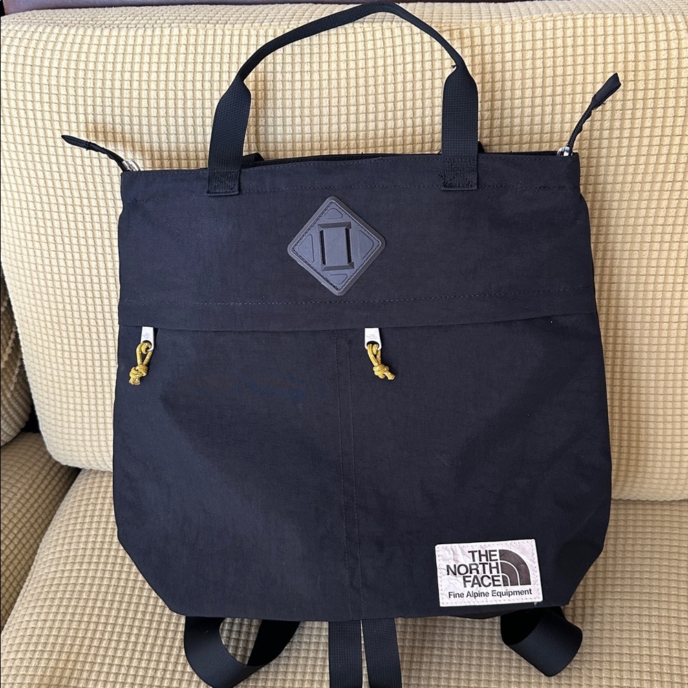 THE NORTH FACE  Berkeley Tote Pack